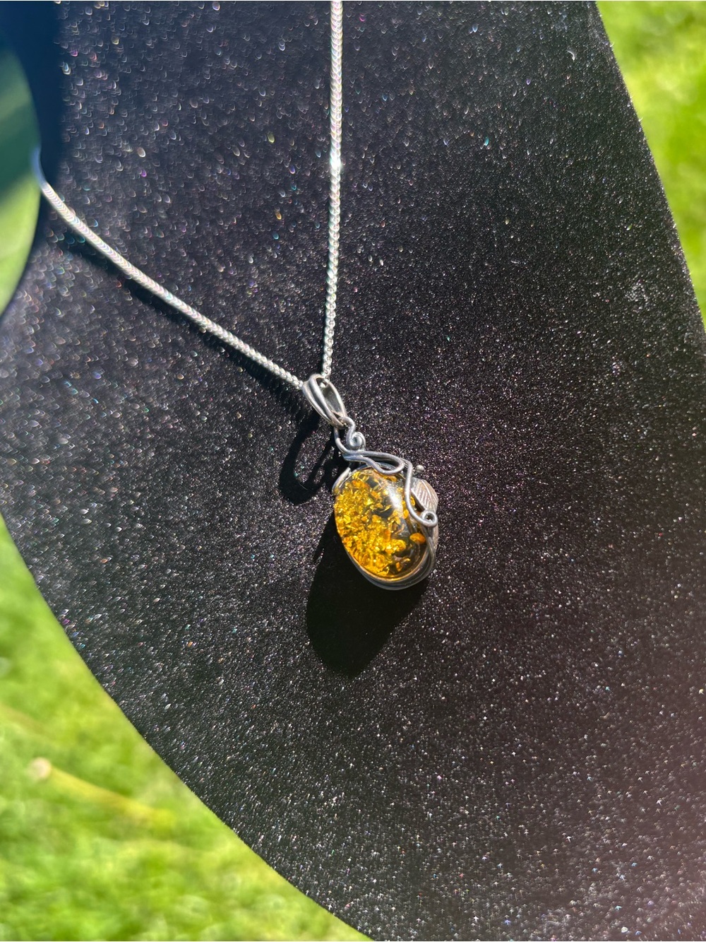 Vintage sterling silver, Amber pendant.
